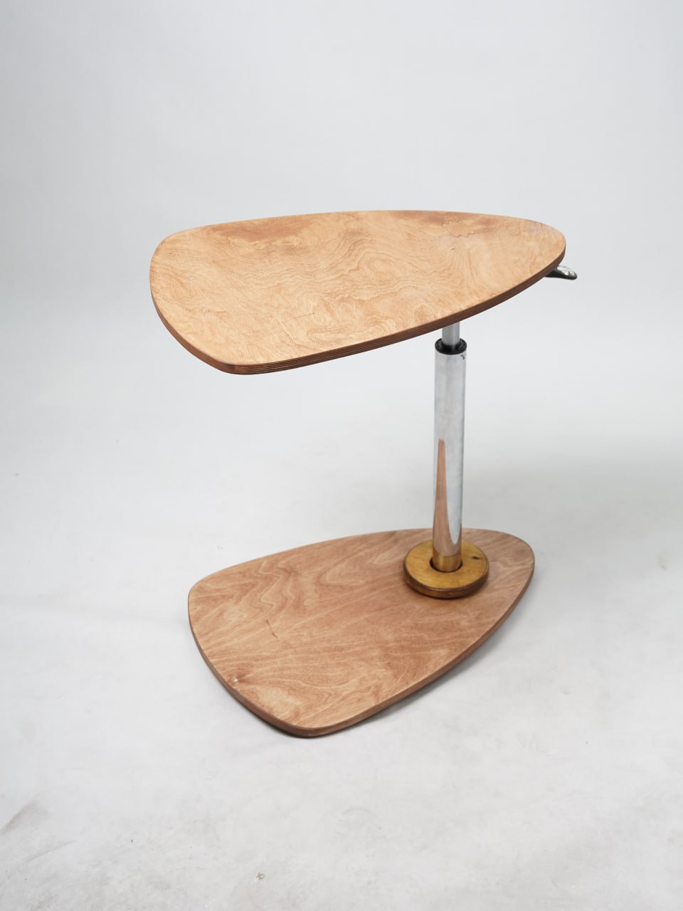 Height-Adjustable Study Desk – Ergonomic & Modern Design
